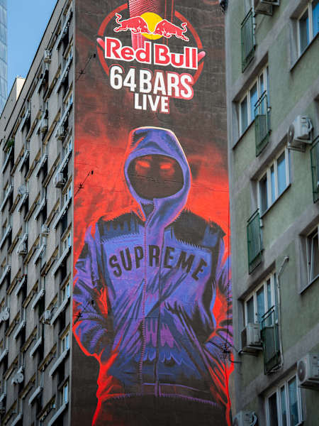 Szpaku na muralu i w line-upie Red Bull 64 Bars Live