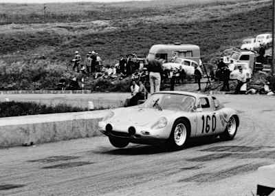 Jo Bonnier, vencedor de la Targa Florio de 1963, con Porsche.