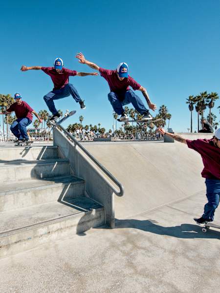 TJ Rogers mit einem Kickflip beim Red Bull Rising Talent-Workshop in Venice, Kalifornien, USA, am 18. Oktober 2018.