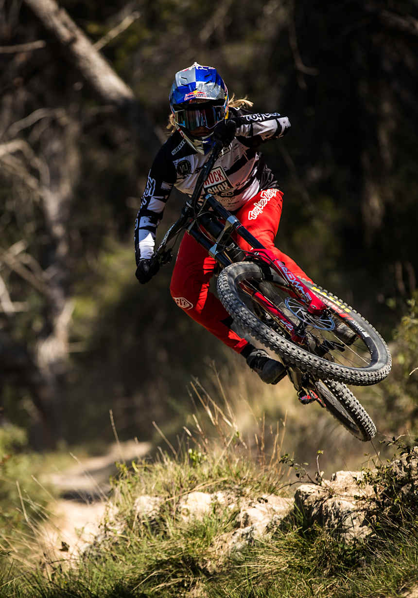 valentina holl mtb downhil red bull athlete profile
