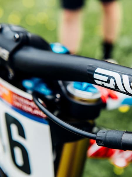 Manubrio Enve DH in fibra di carbonio