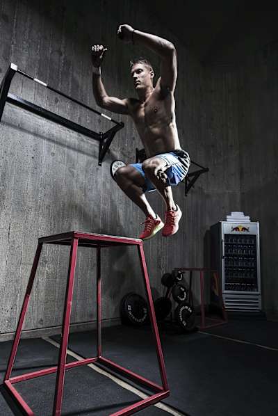 Trey Hardee trainiert am 17. November 2015 in einem Fitnessstudio am College of the Canyons in Santa Clarita, CA, USA.