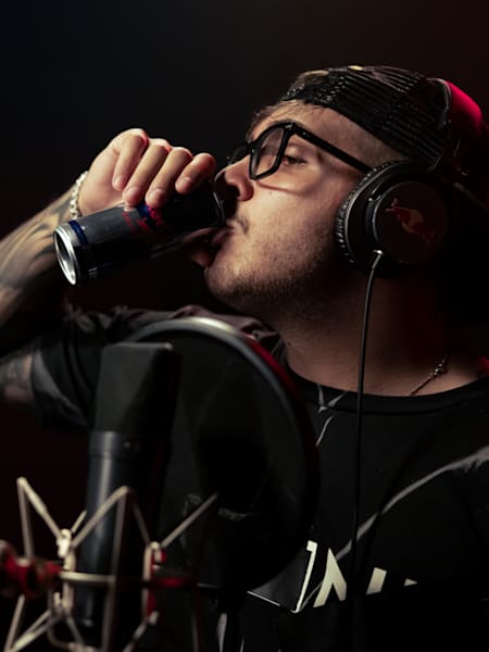 Geolier Red Bull 64 Bars