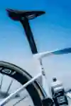 Red Bull - BORA - hansgrohe Specialized SL9 durante un servizio fotografico nella Sierra Nevada, in Spagna, il 25 maggio 2026. 