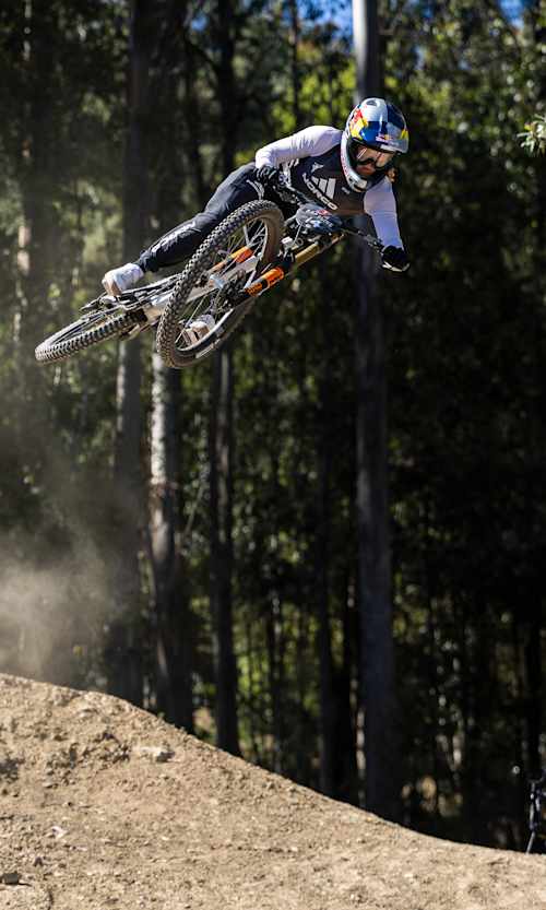 Gracey Hemstreet performs during  practice at Red Bull Hardline in Maydena Bike Park,  Australia on February 04,  2026