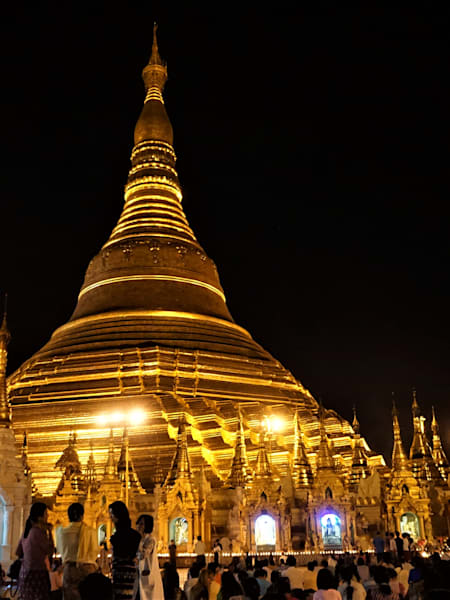 Schwedagon pagoda v Yangonu