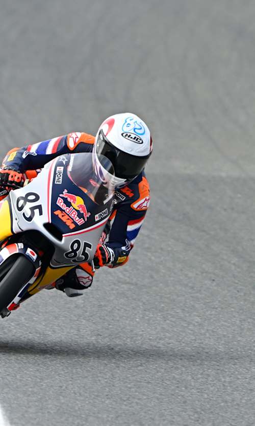 Kiattisak Singhapong racing in Jerez 2026