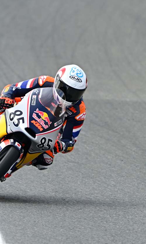 Kiattisak Singhapong racing in Jerez 2026