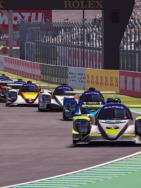 The start of the Virtual 24 Hours of Le Mans esports race.