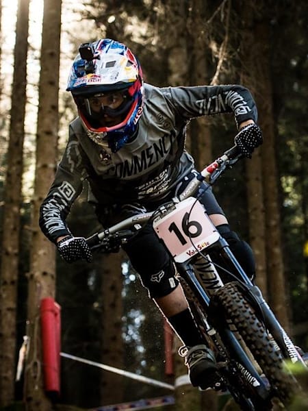 Myriam Nicole durante le prove dei Mondiali DH 2016 in Val di Sole