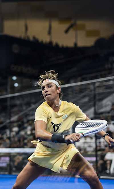 Beatriz Gonzalez Fernandez of Spain in action at the OOREDOO QATAR MAJOR PREMIER PADEL in Doha, Qatar on April 18, 2025.