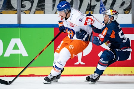 Scène de match des huitièmes de finale de la CHL entre le Red Bull Munich et le futur champion en titre, Tappara Tampere.