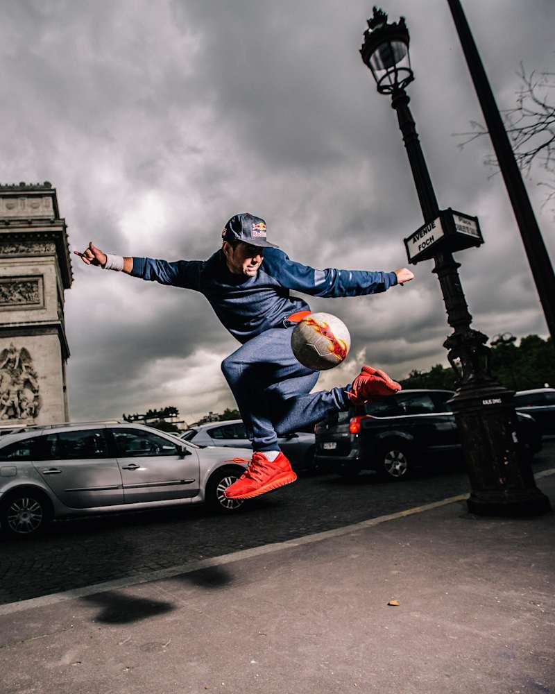 Yu-ri (伊豆 優李) ｜プロフィール&基本情報｜フリースタイルサッカー