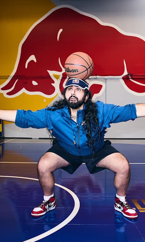 Esfand: Gaming - Red Bull Athlete Profile