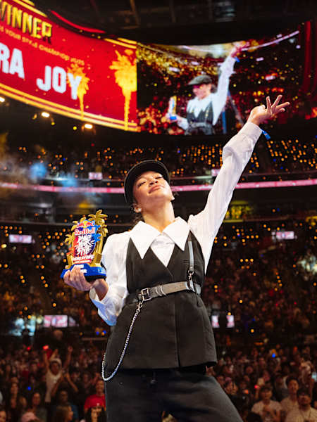 Jaïra Joy berpose untuk sebuah potret di Red Bull Dance Your Style World Final di Los Angeles, Amerika Serikat pada tanggal 11 Oktober 2025.