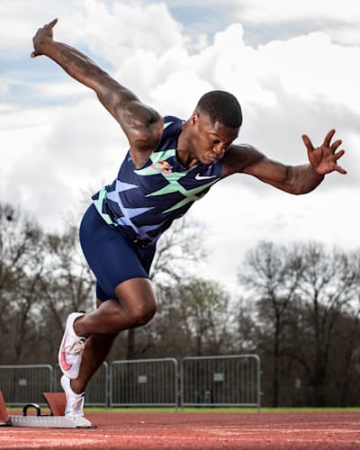 Elijah Hall trains in Houston, Texas
