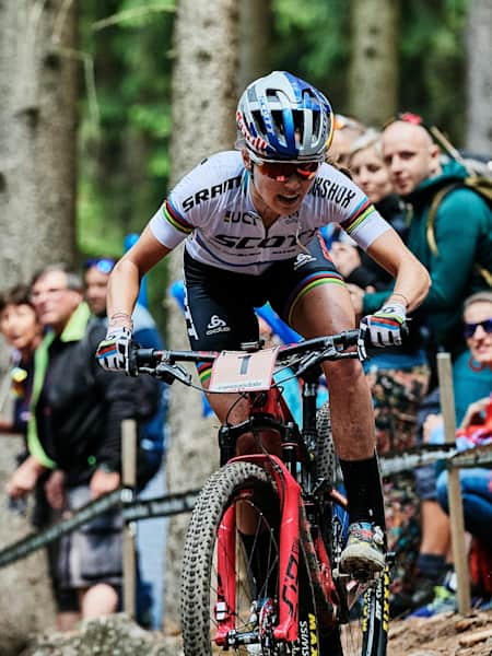 Kate Courtney racing at the Nove Mesto UCI XCO