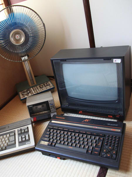 お宝ゲームを発掘せよ SNSを中心に流行りつつある #実家DIG に
