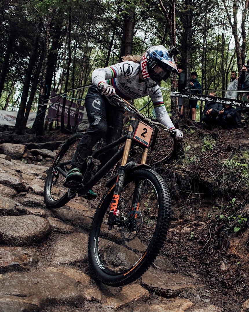 downhill mtb racing