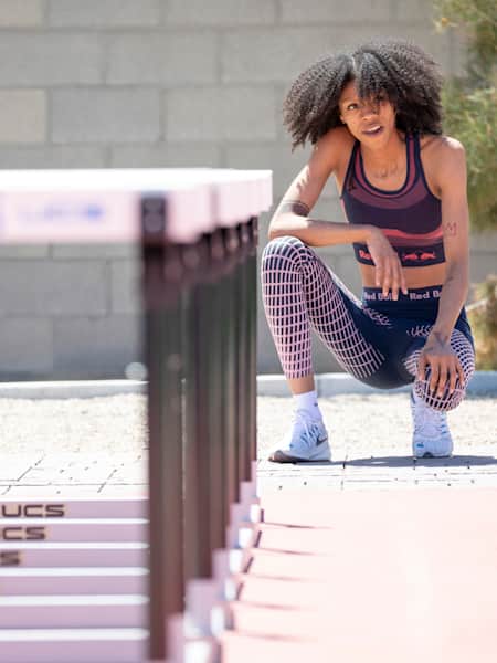 Nike Women on Instagram: “Hold, please. Cardio meets strength