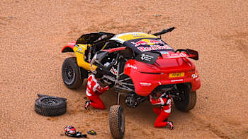 Sébastien Loeb and Fabian Lurquin on their Prodrive BRX Hunter T1+ of the Bahrain Raid Xtreme during Stage 3 of the Dakar Rally 2023 on January 3, 2023, in Haïl, Saudi Arabia.