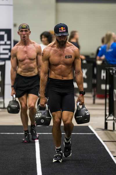 Alexander Roncevic participe à la compétition Men's Elite 15 lors du championnat du monde Hyrox à Chicago, aux États-Unis, le 12 juin 2025.