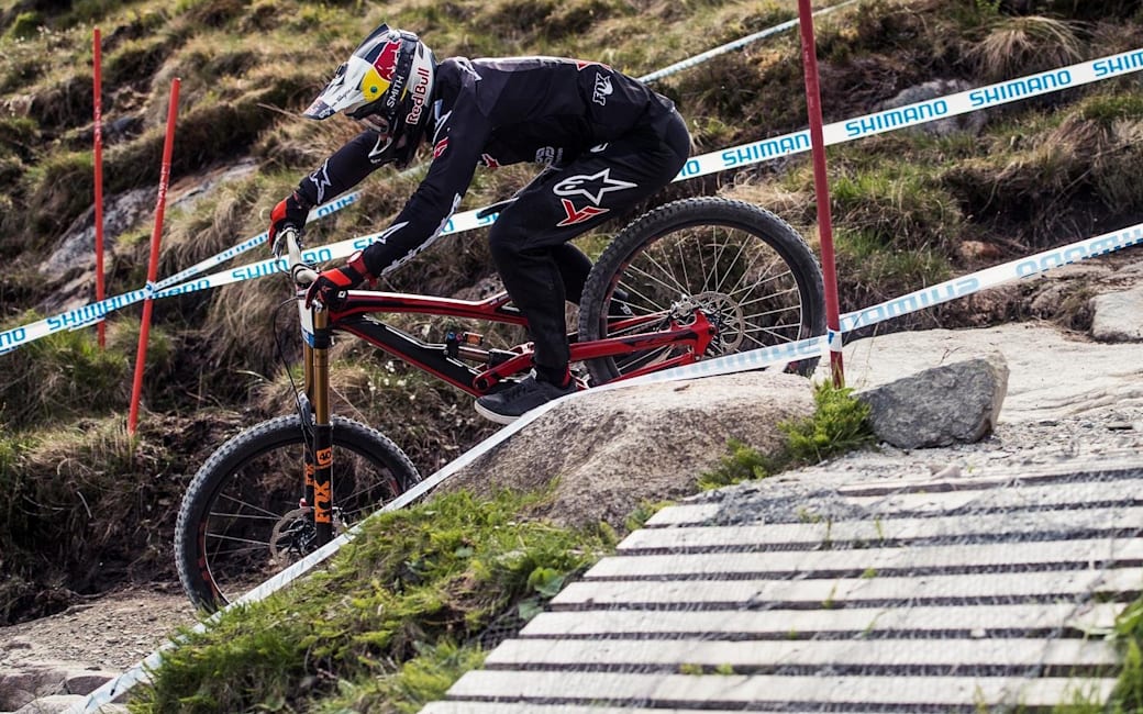 red bull tv uci downhill