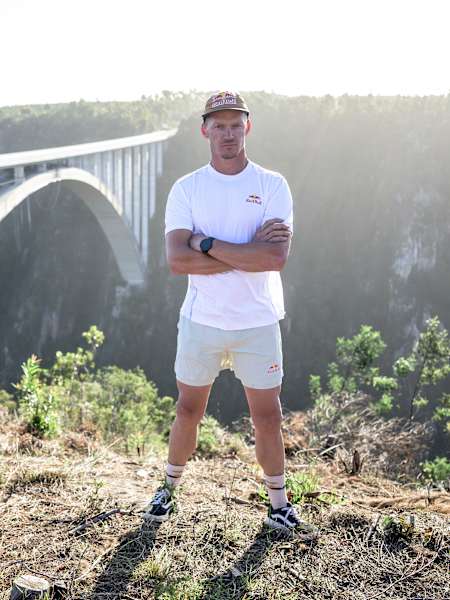 Thomas van Tonder at the highest bridge in Africa, the Bloukrans Bridge.