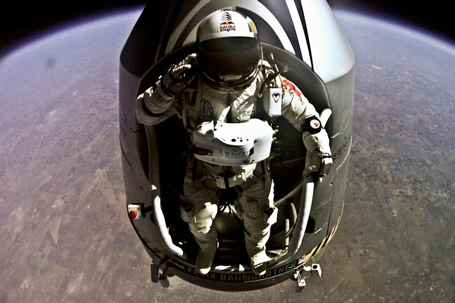The Shocking Truth: Felix Baumgartner'S Red Bull Fortune – A Must Read! - dk02ji1