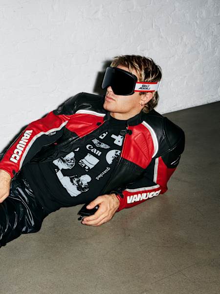 Skibrille, Vokuhila, Party: Rapper Ski Aggu im Porträt