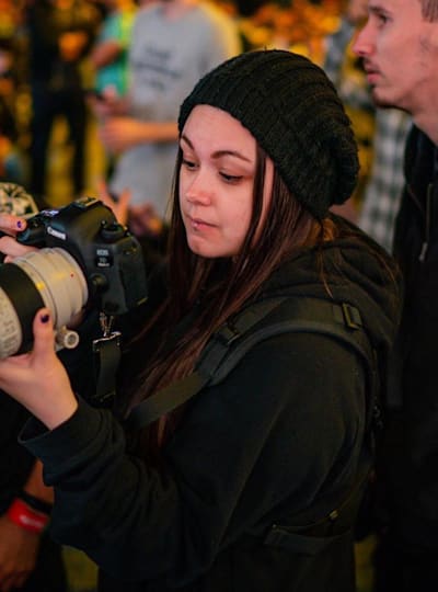 Esports photographer and Red Bull Capture Point judge Stephanie Lindgren