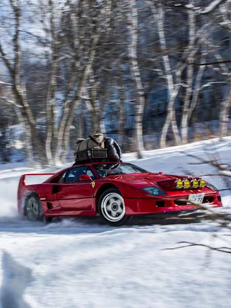 Ferrari F40 v Ryuoo Ski Park v Japonsku