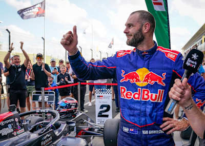 Shane van Gisbergen takes NZGP title