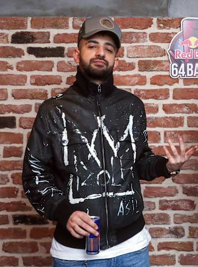 Asil Slang: Red Bull 64 Bars'ın Sanatçıları Özgür Bırakması Çok
