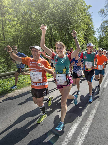 Atletas correm na Wings for Life World Run
