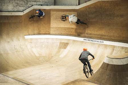 Unit 23 Skatepark with Matt, Jono and Kriss on February 2020