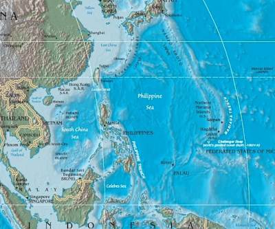 Der Philippinen-Graben liegt mitten im Paradies