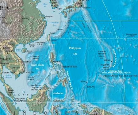 Der Philippinen-Graben liegt mitten im Paradies