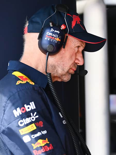 Retrato de Adrian Newey, ingeniero británico de Fórmula 1 para Red Bull Racing.