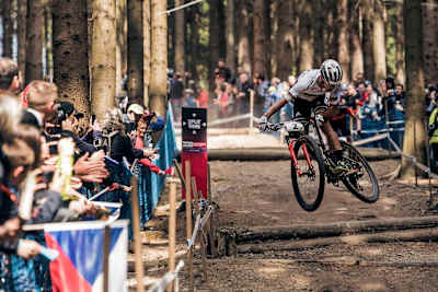 Nino Schurter in action at the XCO World Cup in Nove Mesto on May 21, 2017