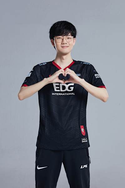 奥地利Red Bull的独家专访EDG