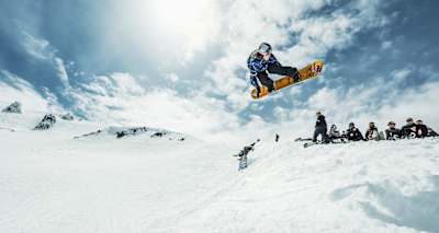 Valentino Guseli rides at Red Bull Landing Gear in Bend, Oregon, USA on April 24, 2024. 