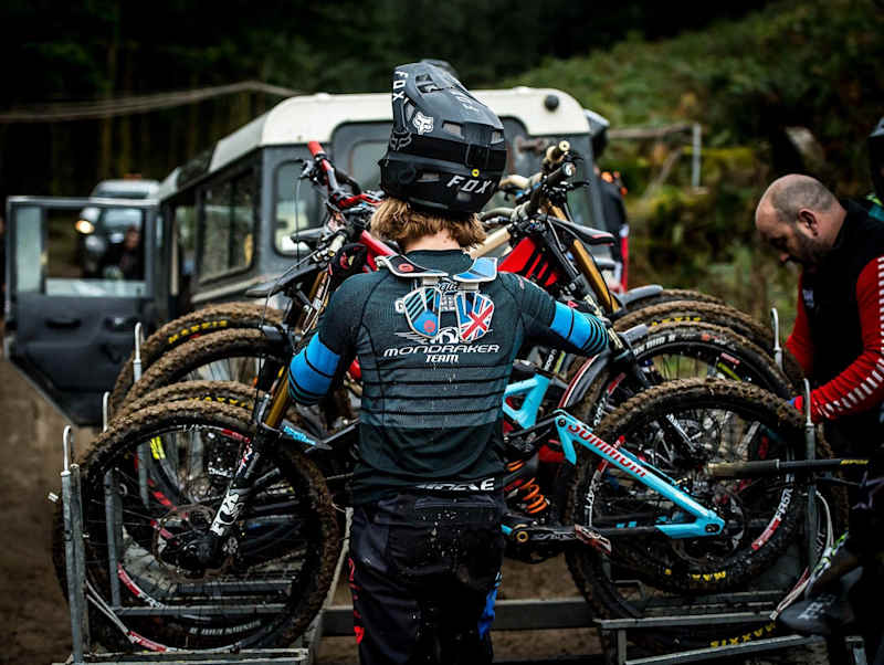 MTB：サスペンション用語 A to Z | ダウンヒル | エンデューロ