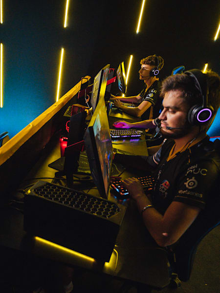 Hráčí v průběhu Red Bull Campus Clutche ve Varšavě, Polsko 2022