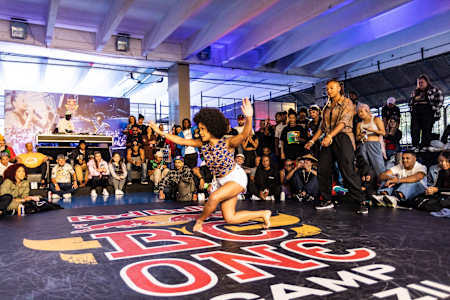Batalha de passinho no Red Bull BC One Camp Brazil