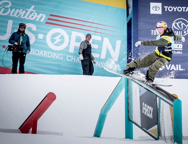 Miyabi Onitsuka Snowboarding Red Bull Athlete Page