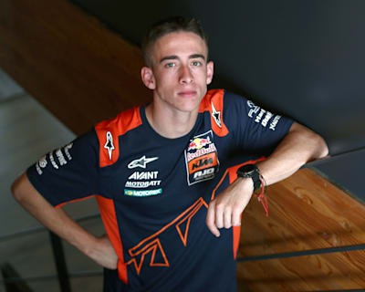 Pedro Acosta antes de la carrera de Moto2 en el MotoGP de España en Jerez el 27 de abril de 2023.