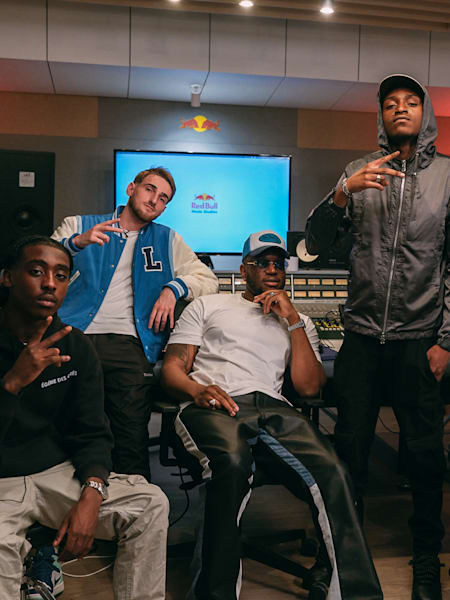 Les L2B et le producteur Noxious ont été mis au défi par Red Bull de créer le track parfait pour se remettre d’une rupture.