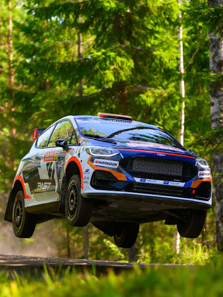 Gil Membrado maintained a tight lead throughout Sunday in Finland