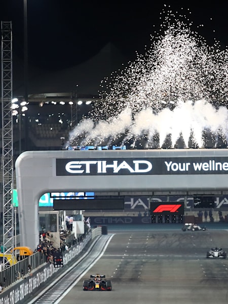 Max Verstappen wint de Abu Dhabi Grand Prix 2020